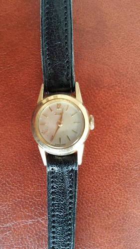 Montre bracelet femme vintage